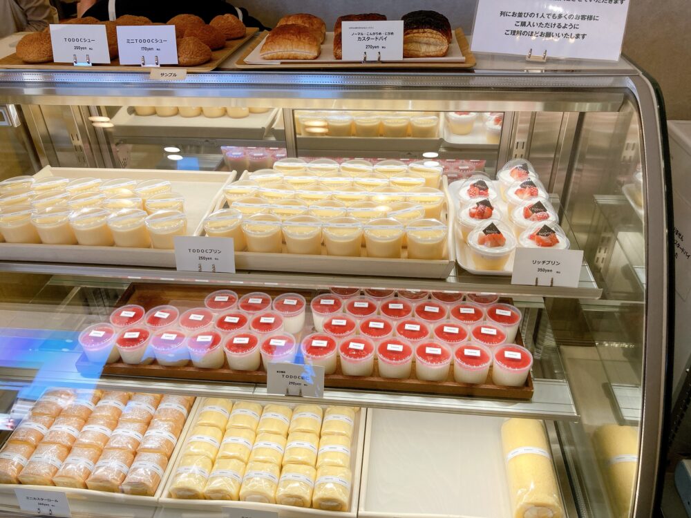 TODOC店内ショーケースの様子