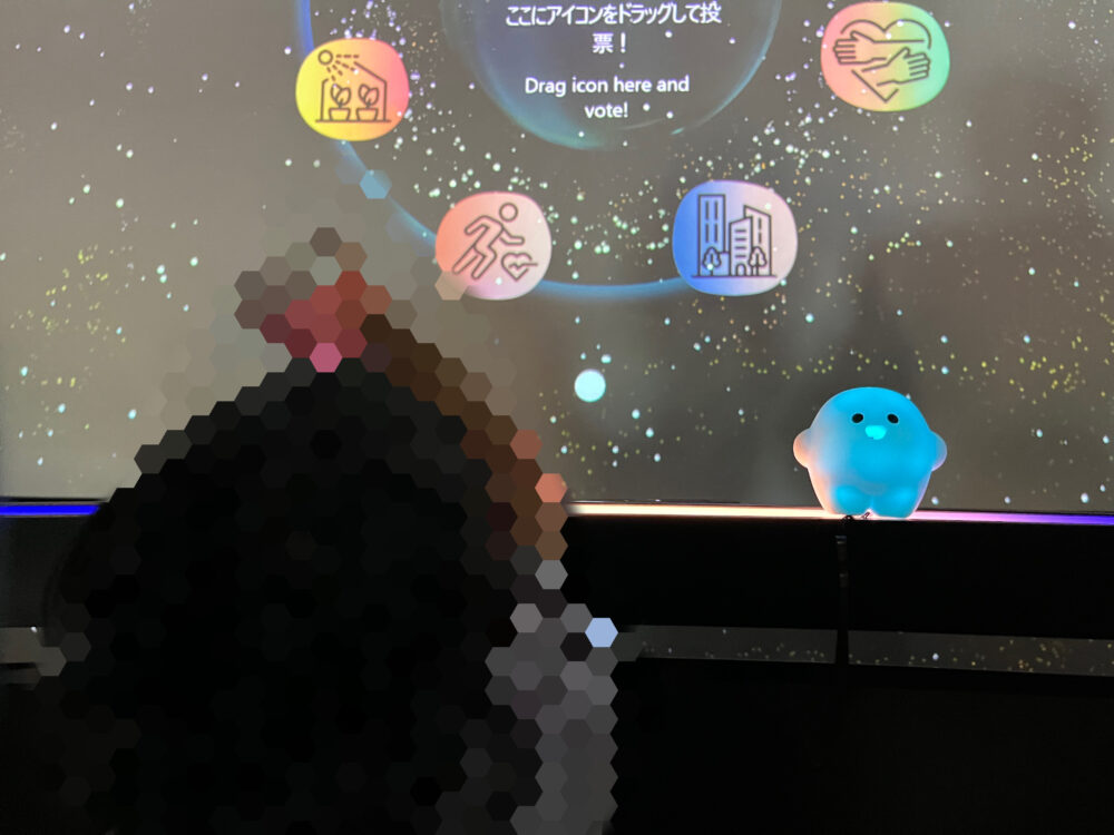 大阪万博ドイツ館のサーキュラーと展示の写真