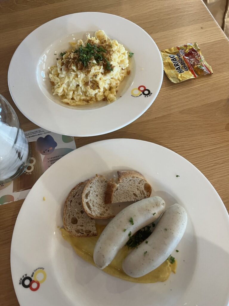 大阪万博のドイツ館レストランの料理の写真