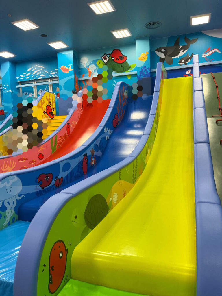 めんたいパークとこなめのつぶつぶランド内スライダーの写真